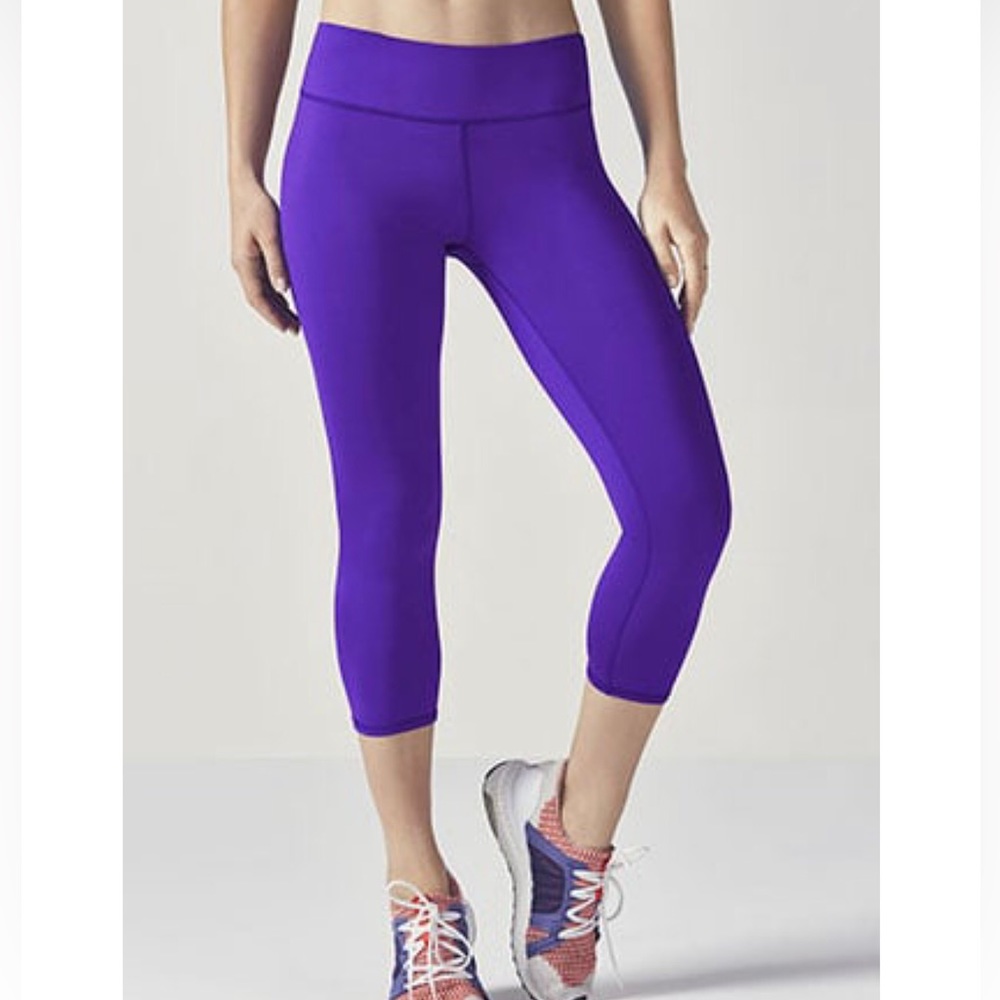 Define Powerhold Leggings